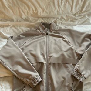 Sydney scrub jacket in beige